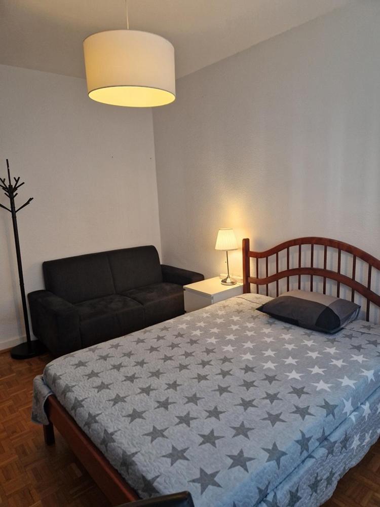 Room In Shared Apartment Γενεύη Εξωτερικό φωτογραφία
