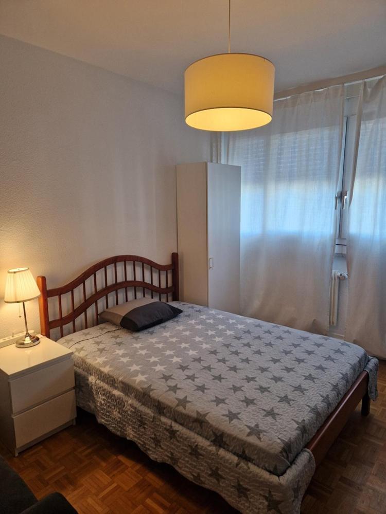 Room In Shared Apartment Γενεύη Εξωτερικό φωτογραφία